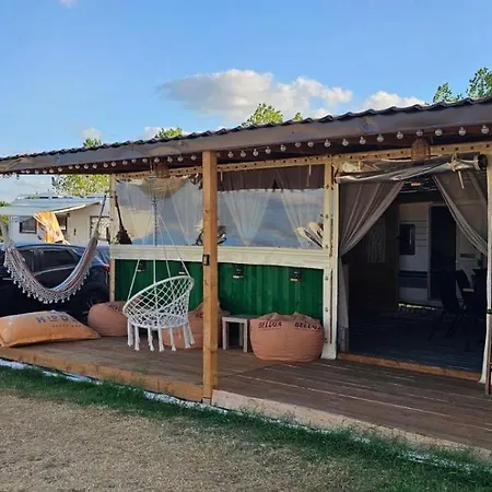 каравана сий-я-на Kamp alanı *