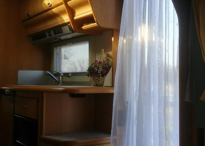 каравана сий-я-на Camping Sozopol